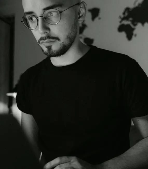 Oliver Banks, Technical Editor